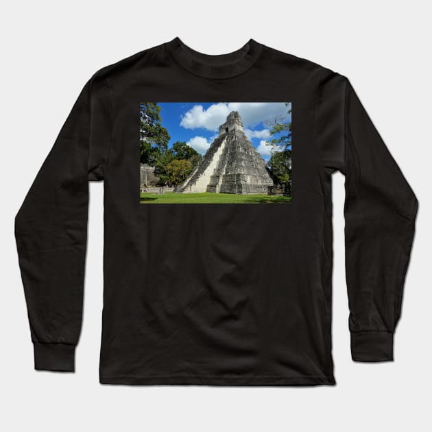 Guatemala - site archéologique de Tikal Long Sleeve T-Shirt by franck380